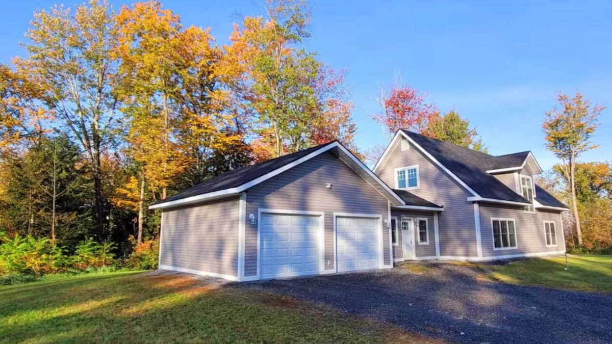 Eastern Vermont House | Cityscape Sweet