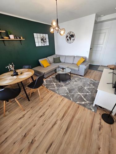 Lahti Apartment | CityStation 59m2 Top Floor Sauna Apartment, WiFi