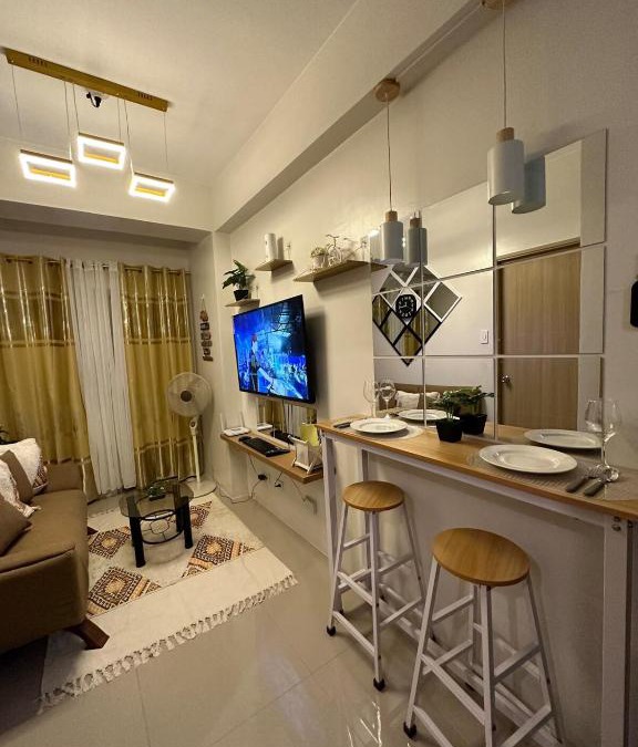 San Bartolome Apartment | CK Suites Staycation at Vine Residences by SMDC