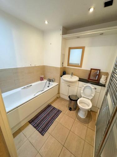 Brixton Hill Apartment | Clapham Court Penthouse