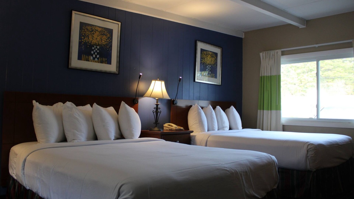 Claremont Hotel | Claremont Motor Lodge