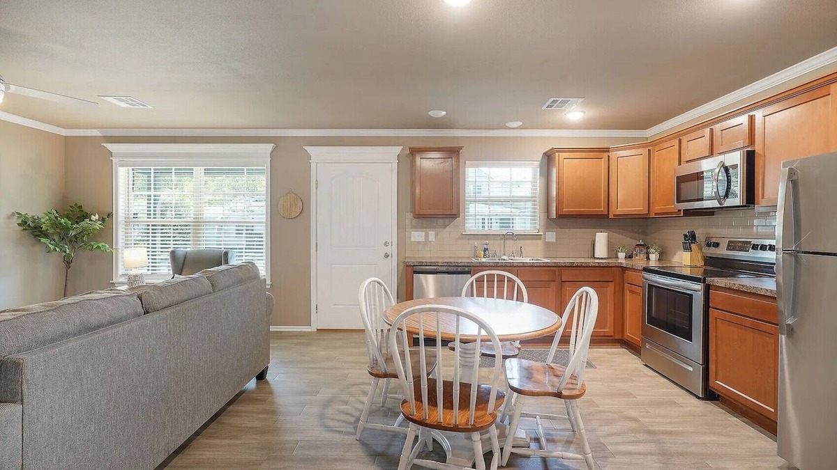 Claremore House | Claremore Cozy Cottage - Near Downtown