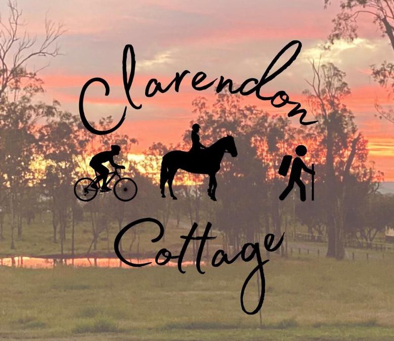 Clarendon House | Clarendon Cottage, near Lowood , Fernvale, right on the BVRT