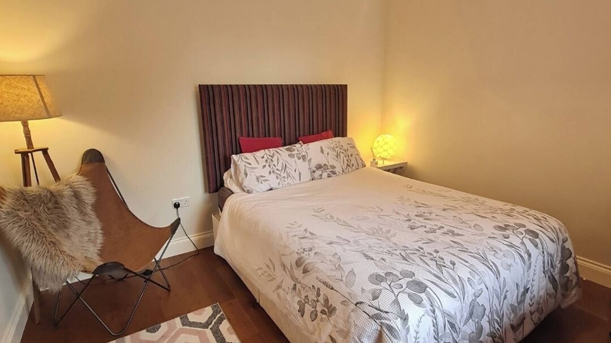 Clarinbridge Cottage | Clarin Rest, luxury private room, Clarinbridge Wild Atlantic Way, Galway.