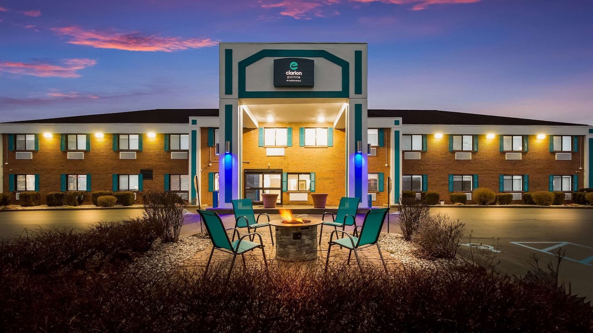 Harrodsburg Hotel | Clarion Pointe Harrodsburg-Danville