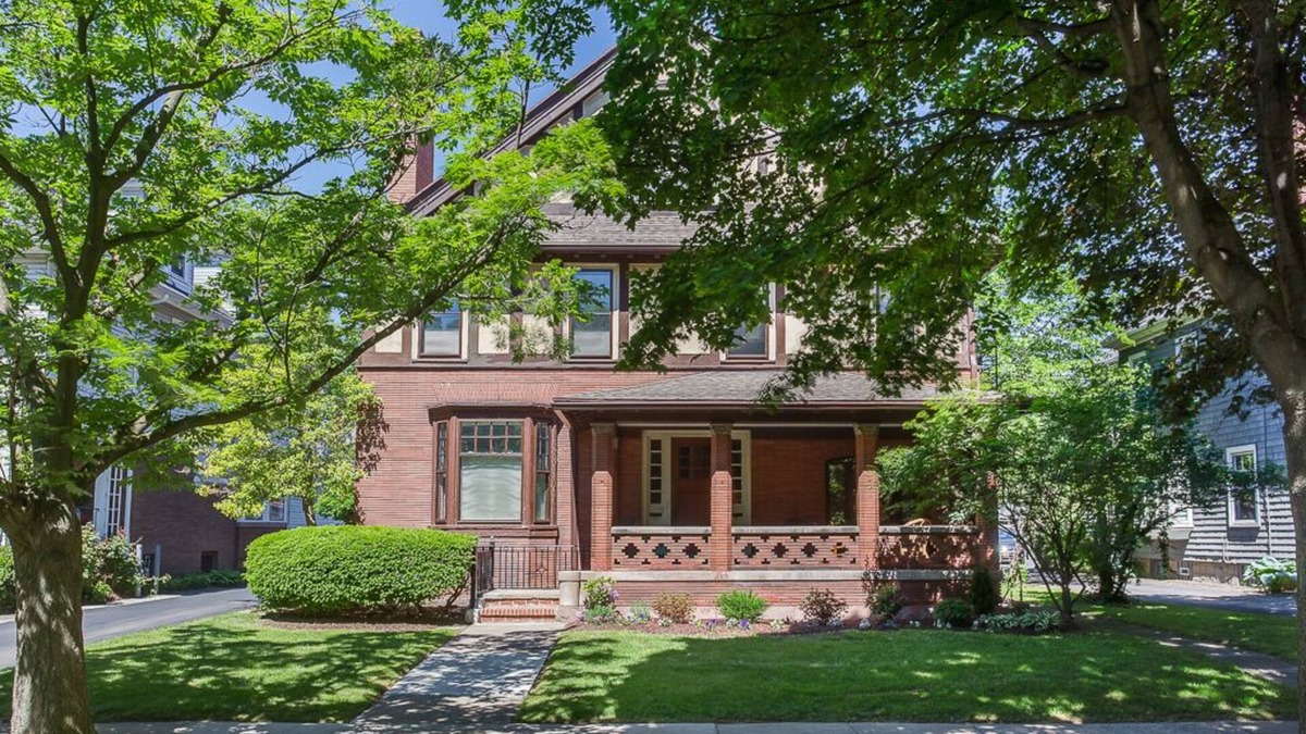 East Avenue Apartment | Classic 1910 Tudor Apartment