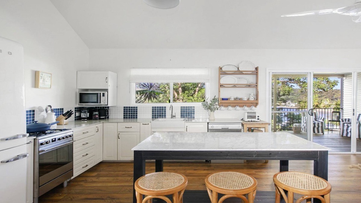 Hardys Bay House | Classic Beach and Bay Weekender