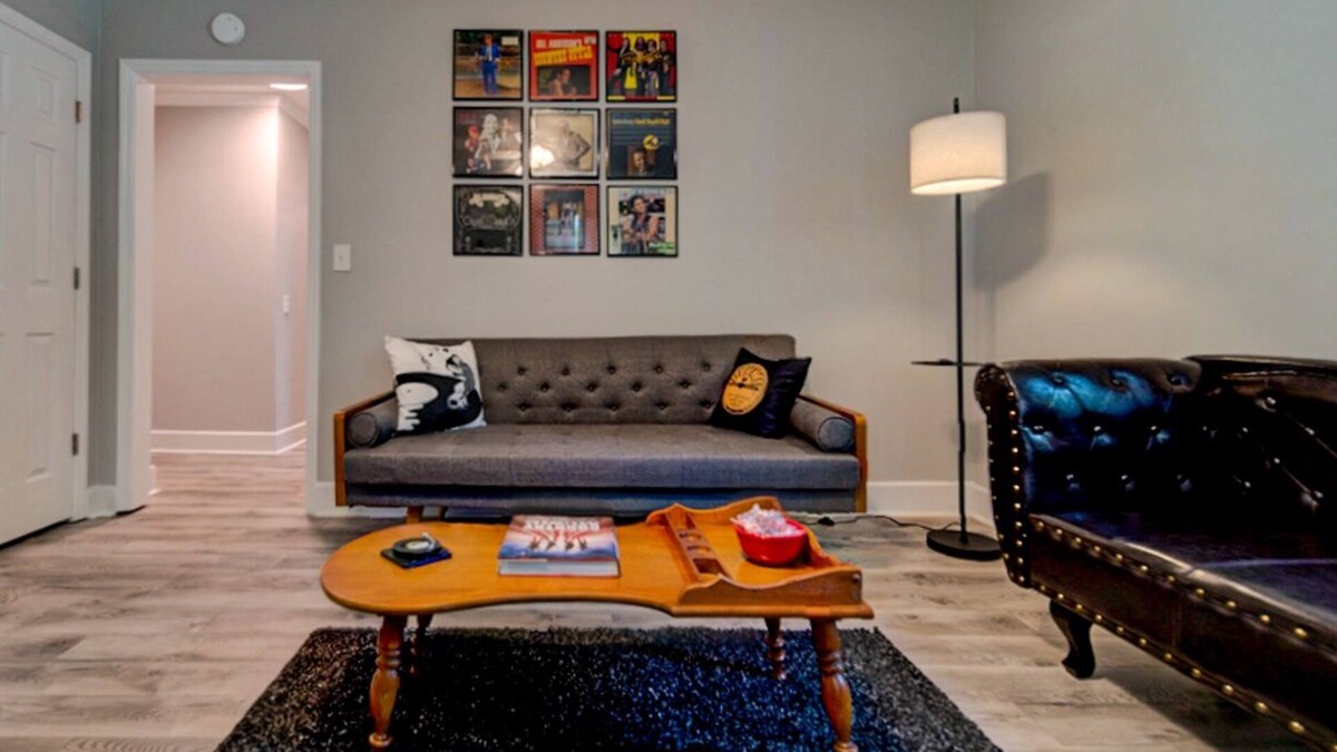 Murfreesboro Apartment | Classic Country Condo 30 mi to Nashville at 1/3 the price!