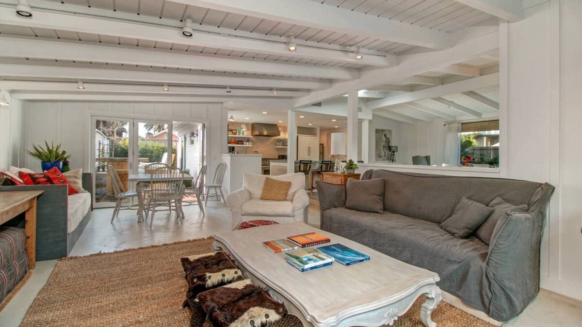 Del Mar House | Classic Del Mar Beach Living