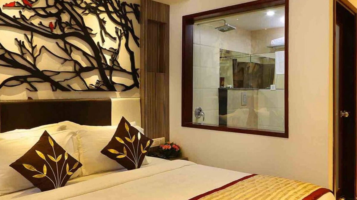 Moolakadai Bed & Breakfast | Classic Deluxe Room in Red Sparrow Hotels & Resorts