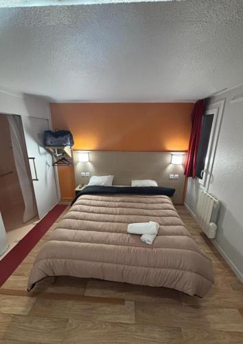 Fontenay-Tresigny Hotel | Classic Hôtel - Fontenay-Trésigny