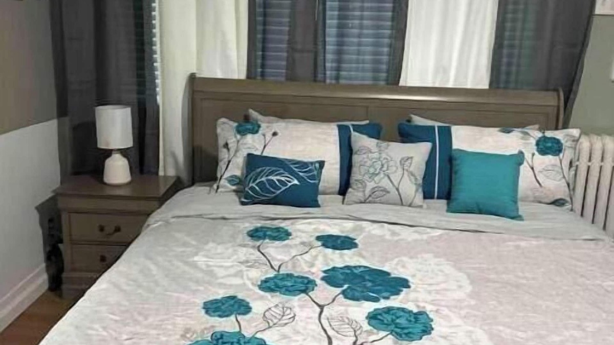 Schenectady Apartment | Classic King Suite Apartment