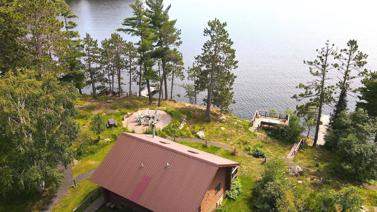 Cook House | Classic Lake Vermilion Log Cabin