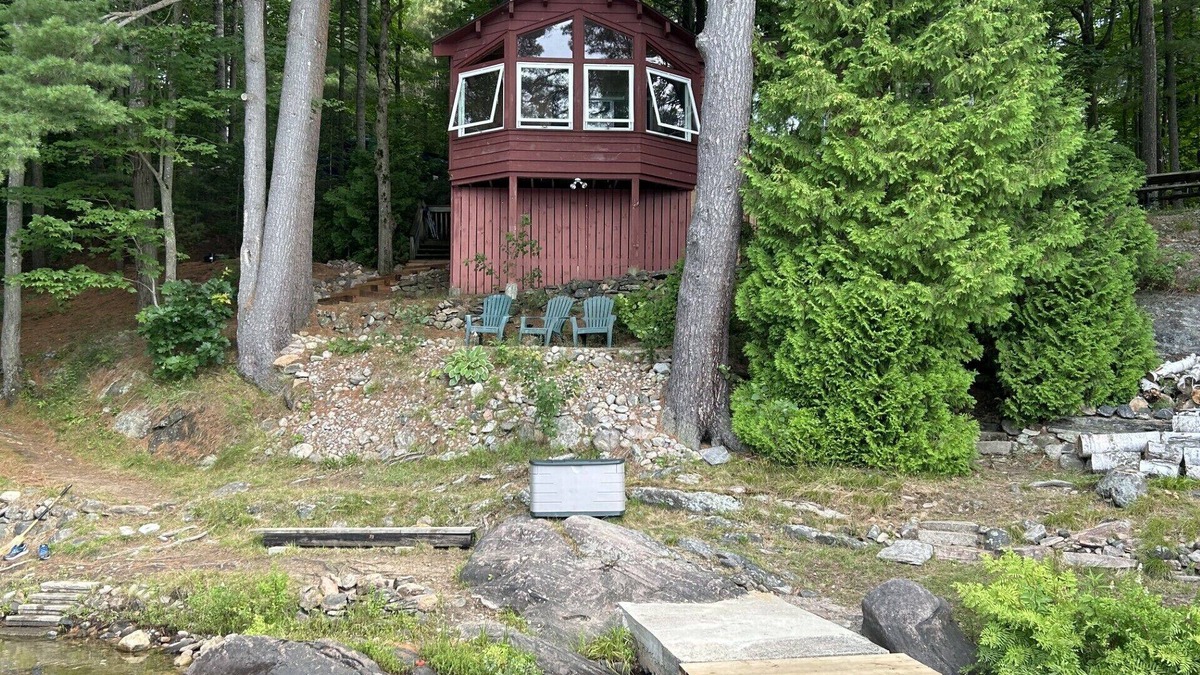 Bala Cottage | Classic 'Muskoka' Cottage