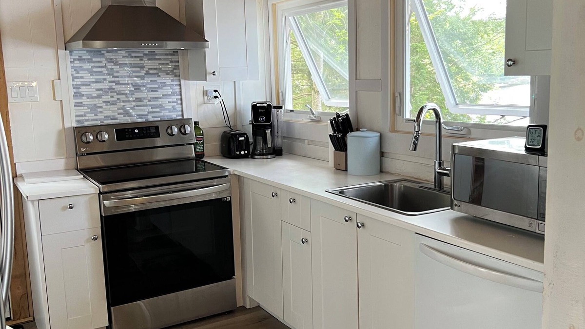Utterson Cottage | Classic Quaint Muskoka