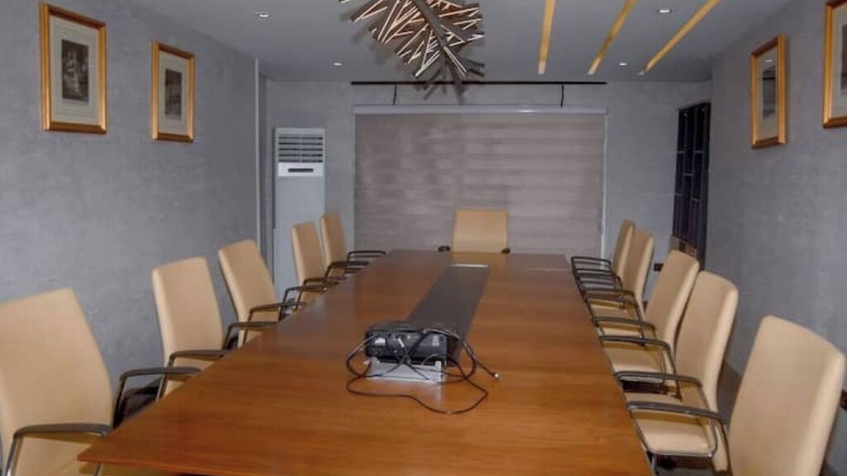 Lekki Phase 1 Hotel | Classic Room/Wi-fi/Breakfast/spa
