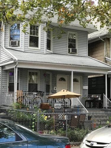 Homecrest House | Classical American House 3