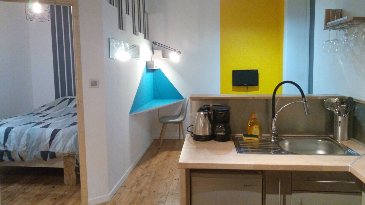 Jacquard - Prefecture Apartment | Classy and Cozy in the center of the city