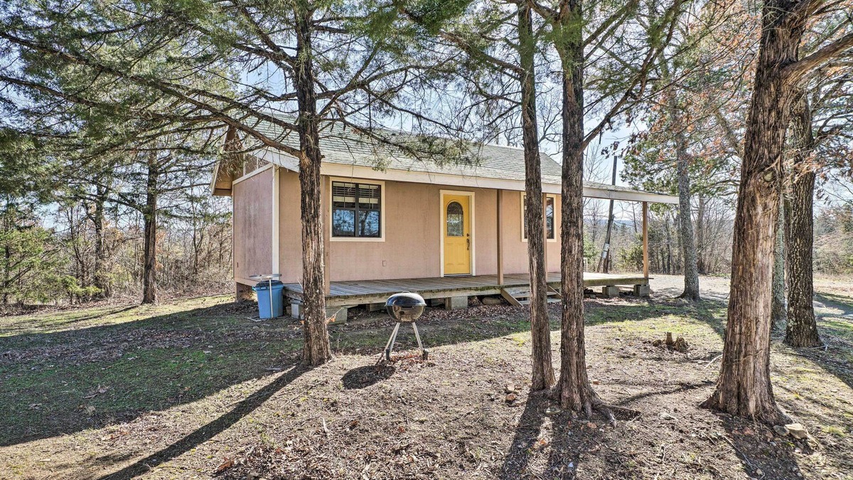 Clayton Cabin | Clayton Cabin Rental Near Sardis Lake!