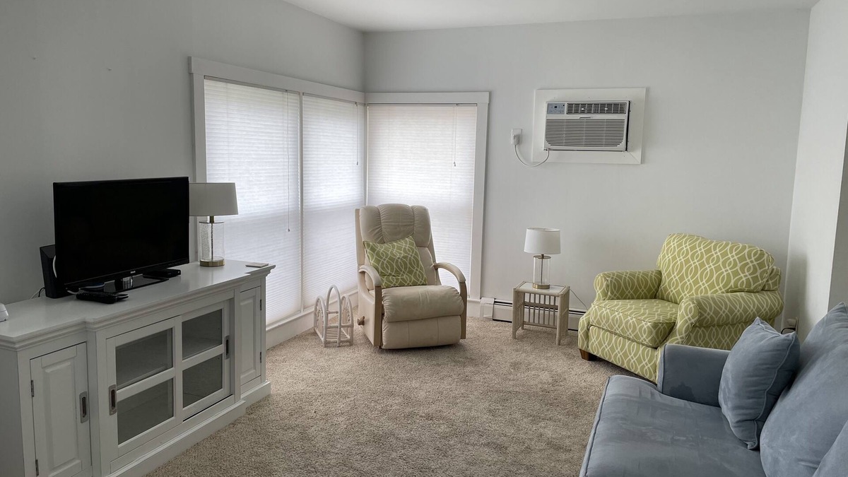 Stone Harbor Cottage | Clean and affordable family cottage