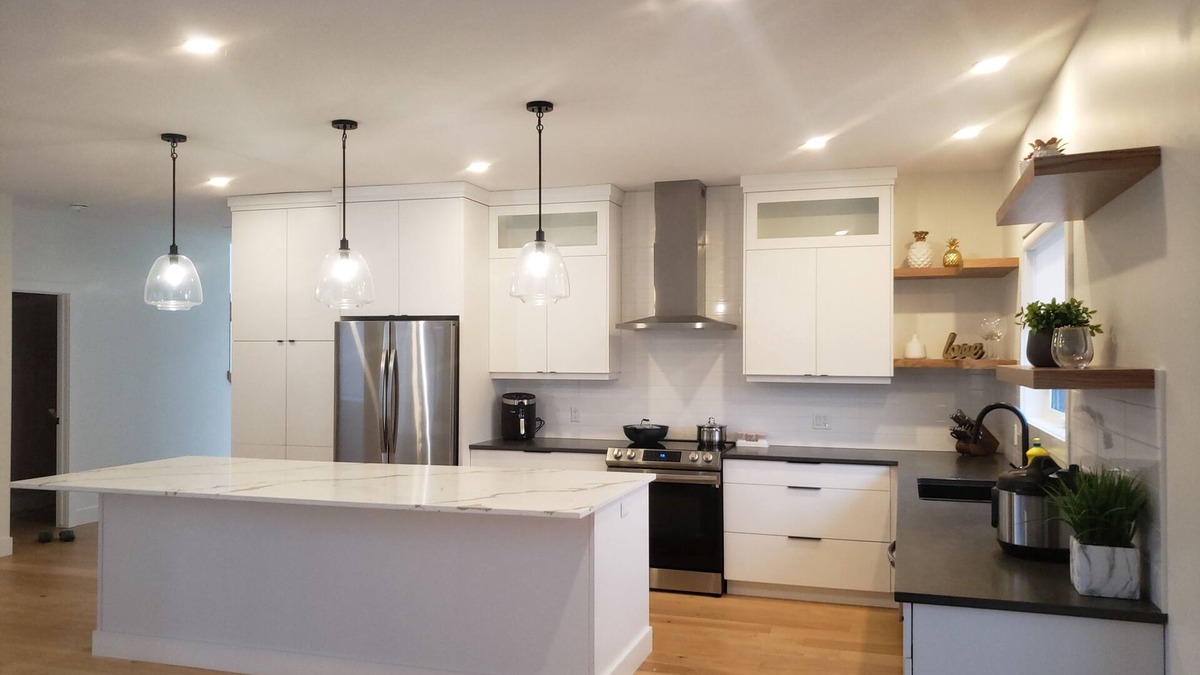 London House | Clean and Comfort Room