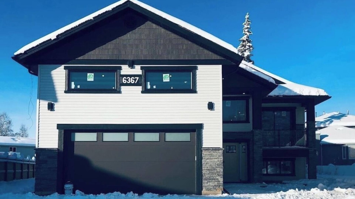 Prince George House | Clean and quiet place for long stay