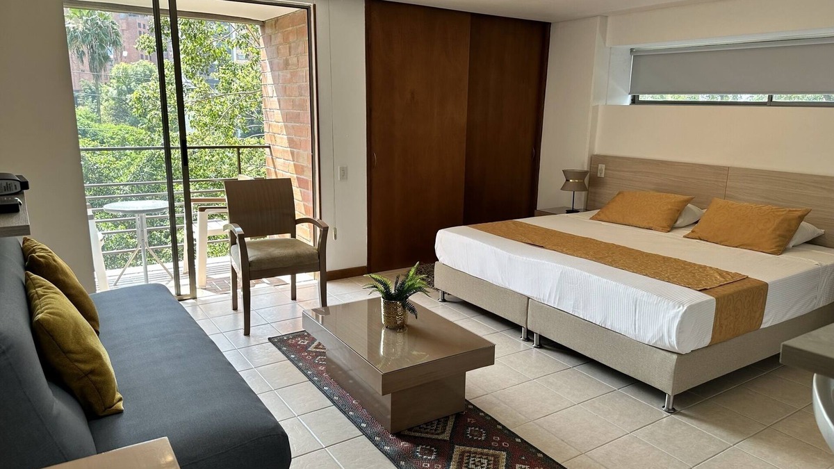 Patio Bonito Apartment | Clean and Safe