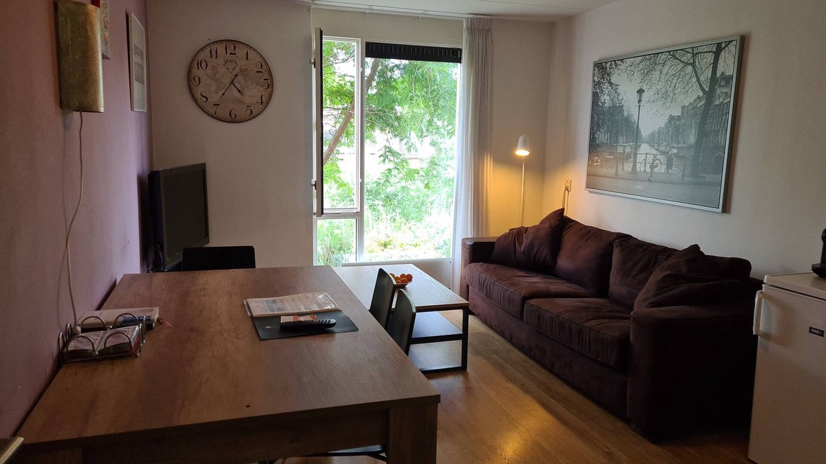 Slotervaart Bed & Breakfast | Clean bed & breakfast with roofterrace in Amsterdam!