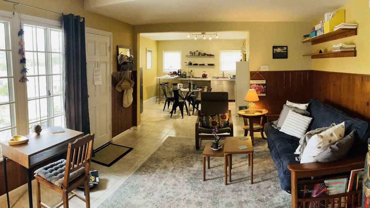Eagle Rock Apartment | Clean, Cozy Apt in LA, near Hollywood, DTWN LA, mins to Pasadena Rose Bowl