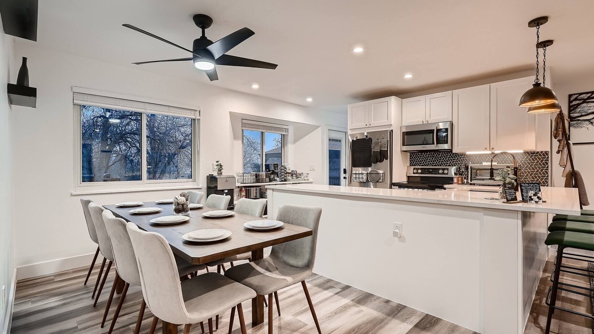 Lamar Heights Area House | Clean Cozy Chic - Easy Access to Denver - Great for Families