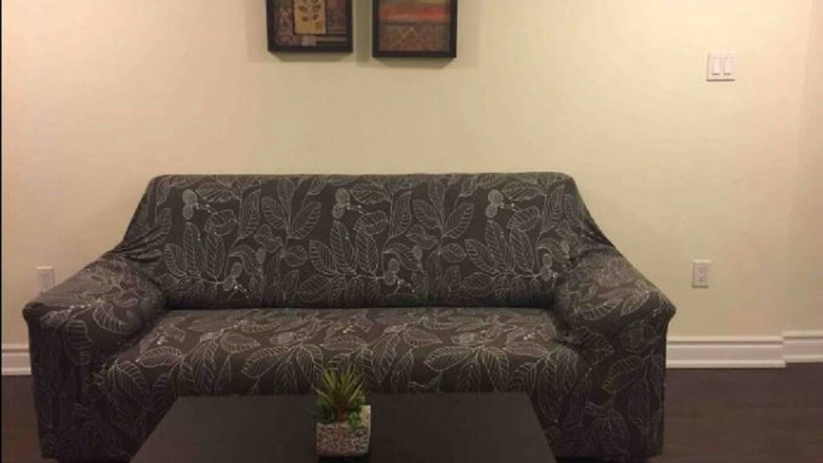 Meadowvale Village House | Clean, Cozy & Spacious Suite + Private Bathroom near Toronto Airport !