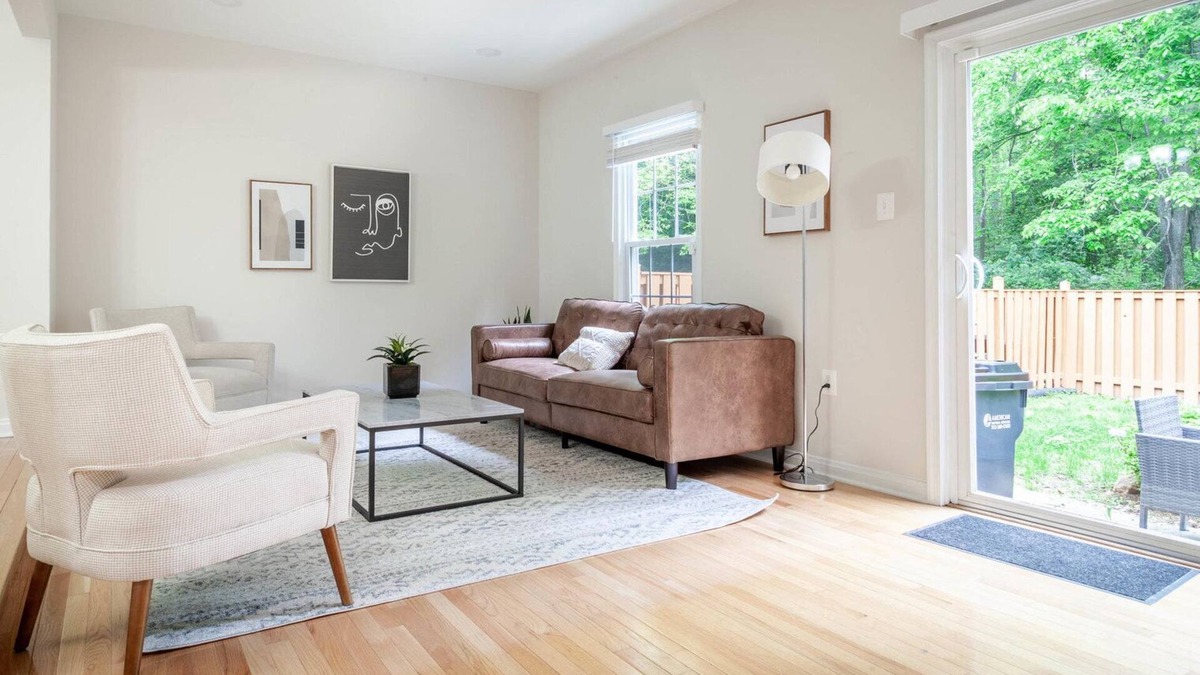Fairfax House | Clean Fairfax 3BR w/W/D, close to Nationals Park, by Blueground