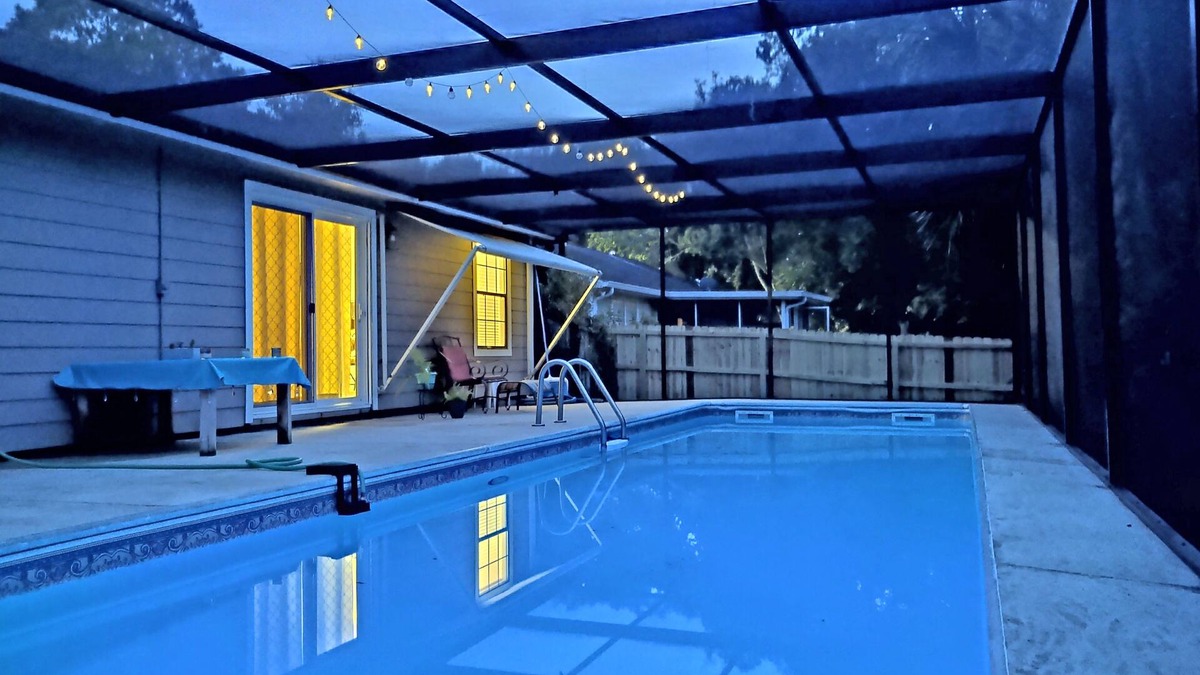 Tallahassee House | Clean house Private Indoor spaces By I-10