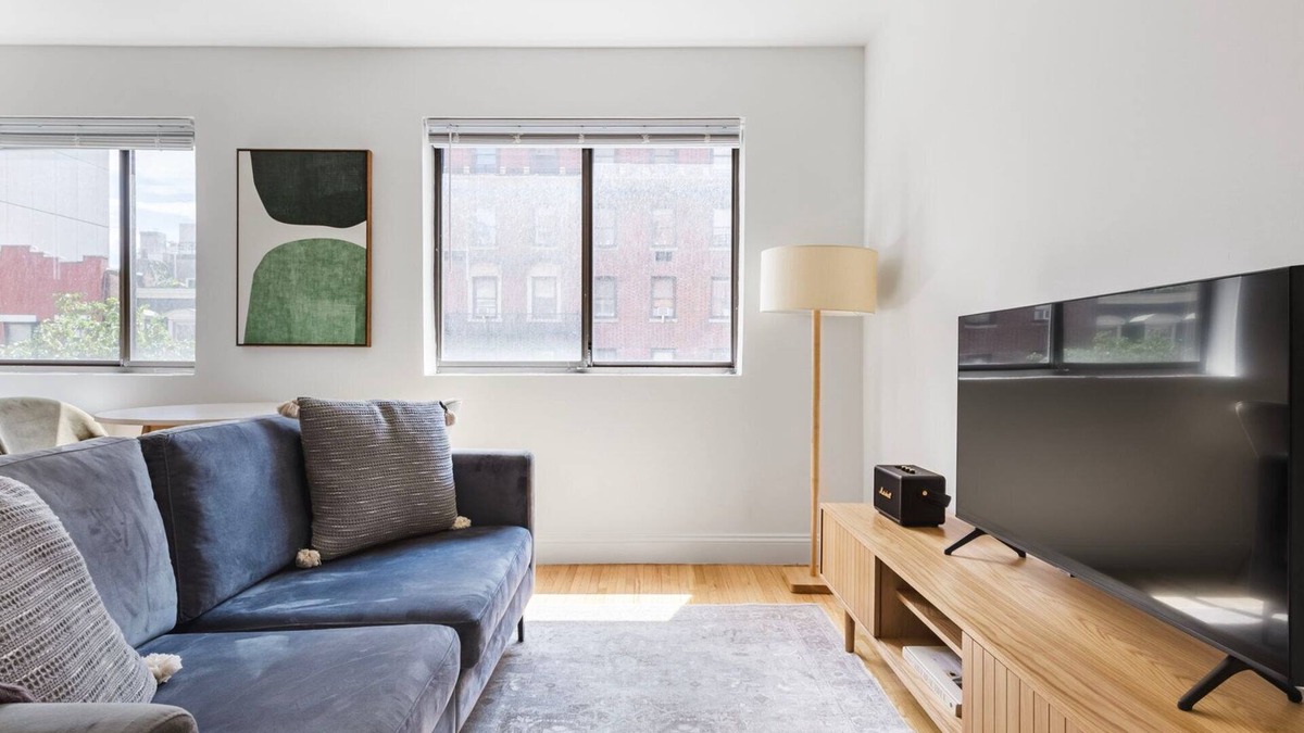 Chelsea Apartment | Clean Hudson Yards Studio w/Elevator, nr Penn Station, by Blueground