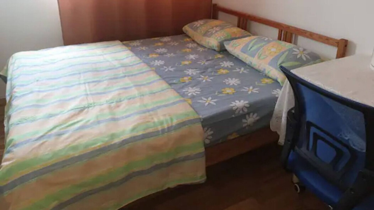 Yishun Apartment | Clean newly renovated airconditioned double bedroom