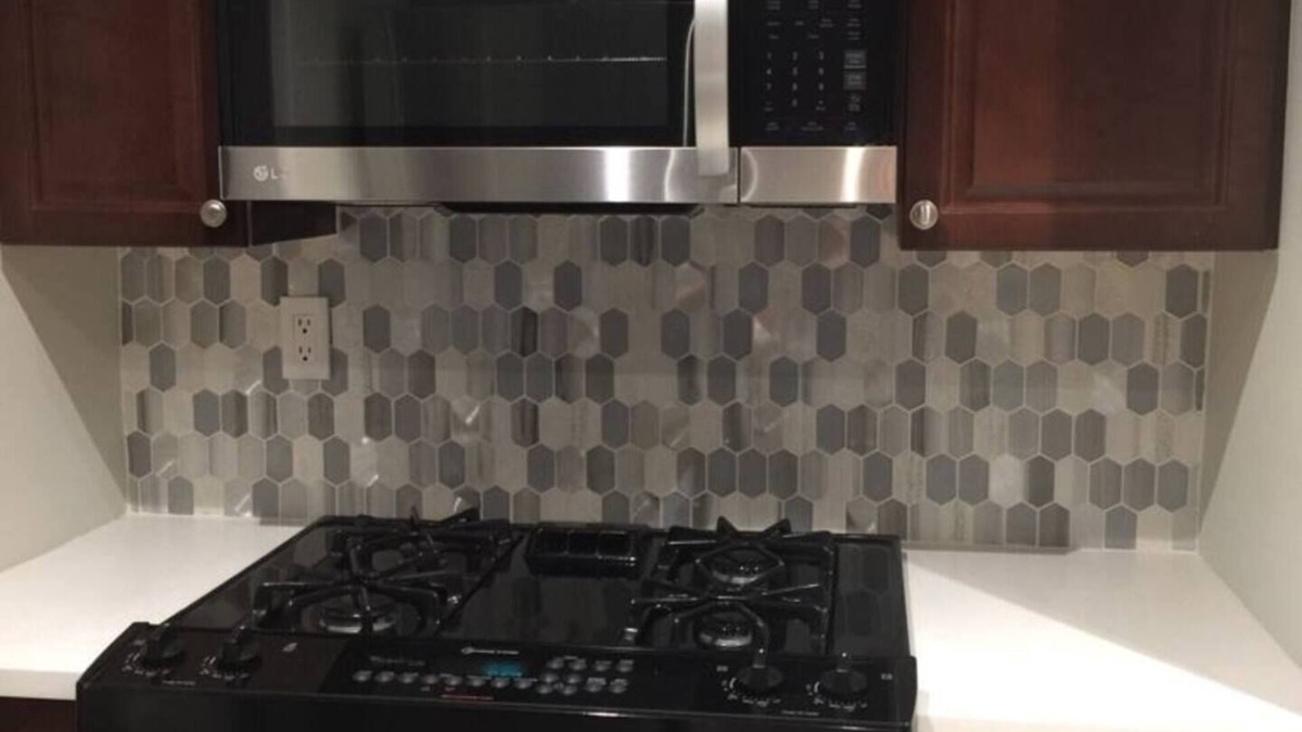 Delta Apartment | Clean & Quiet 2 bedroom 1 bath suite separ8t entrynn