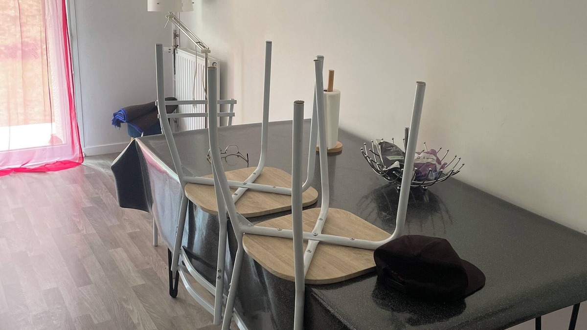 Evreux Apartment | Clean, quiet accommodation with a garden