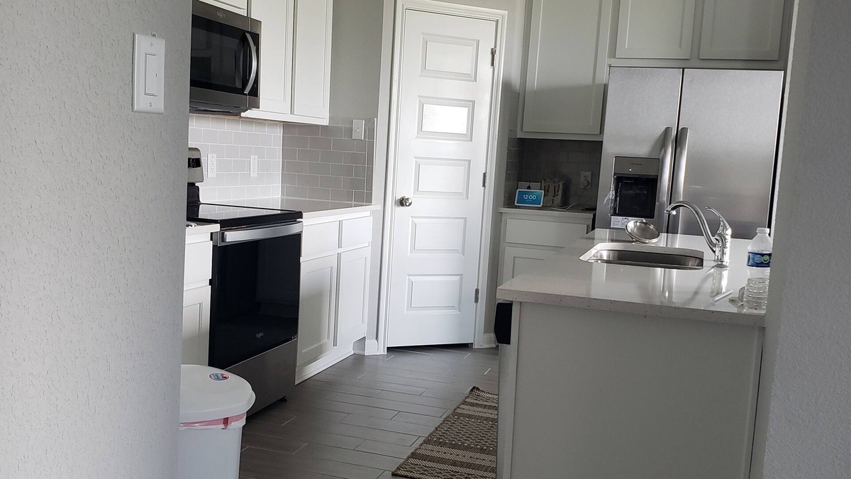Williamson County House | Clean quiet room.No smoking, pets or partying in the house.
