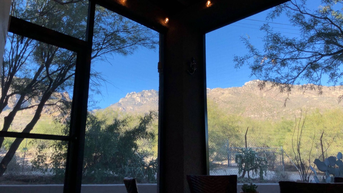 Tucson Condo | CLEAN, RARE Private & Best View at EDGE of Property Facing Mountains! 2br/2ba