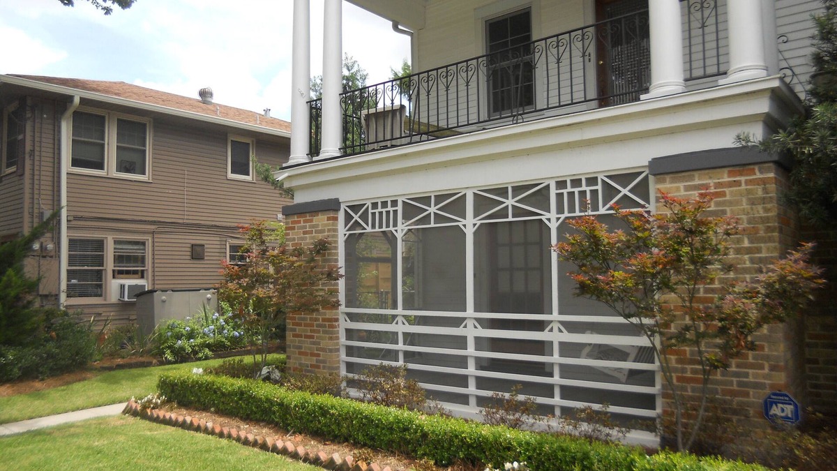 Bayou St. John Apartment | Clean Spacious Apt. near City Park, Fairgrounds