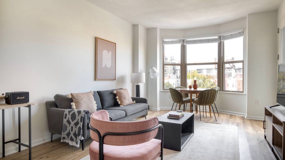 Cardozo Apartment | Clean U Street 1BR w/Gym & Rooftop, nr Metro & Dining, by Blueground