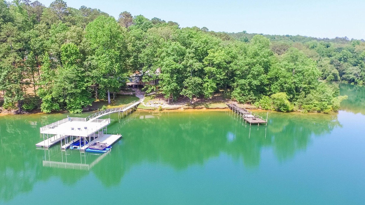 Jasper House | Clear Creek Escape: 4 BR, 2 BA House in Jasper, Sleeps 12
