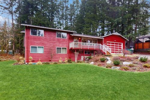 North Creek House | Clearview Forest Retreat