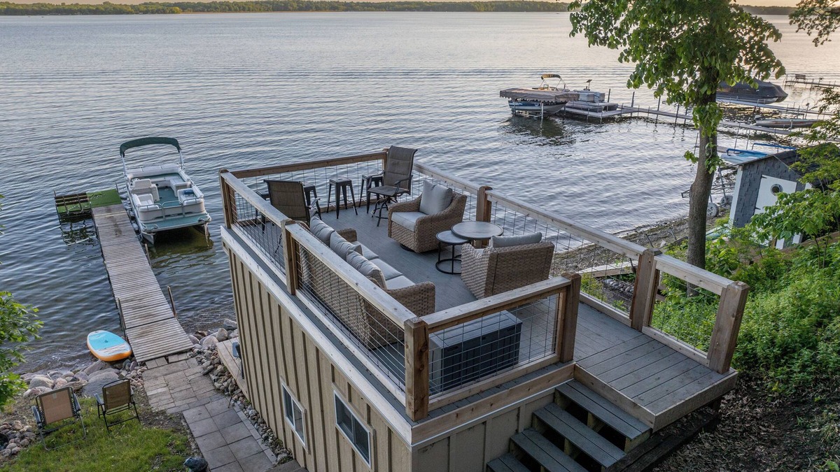 Annandale House | Clearwater Lake Retreat - Great for families!