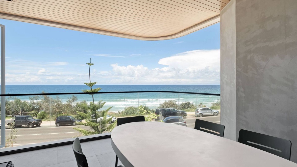 Coolum Beach Apartment | Cleo - Coolum Beach