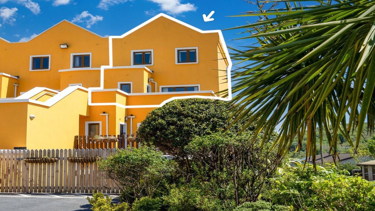 Clifden Apartment | Clifden River View in the heart of Clifden town