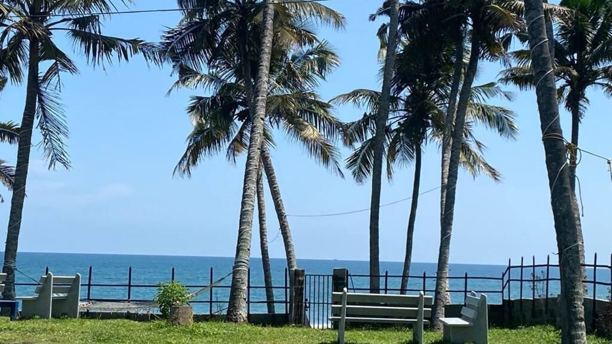 Paravur Ski Chalet | Cliff beach chalet with private beach access near Varkala.n