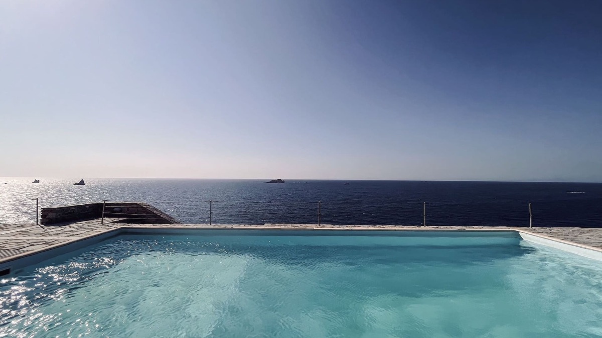 Parikia Villa | Cliff Villa Paros, 115sq.m | Panoramic sea view | Shared Pool |Spacious Terraces