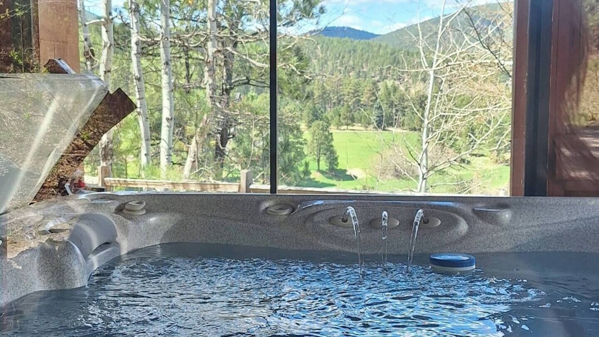 Rimrock House | Cliffside Cabin amongst trees, serene w/Views.