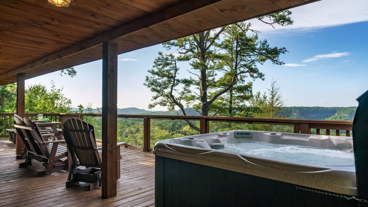 Rogers Cabin | Cliffside Family Retreat w/View